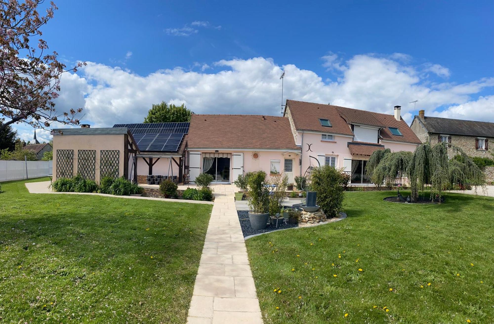 Une Parenthese Fleurie La Heuniere Esterno foto